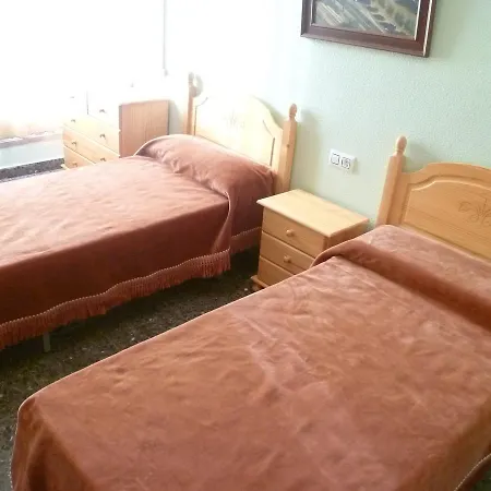 Chalet Cap Blanc Este, Nº 2 *